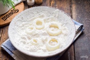 Луковые кольца в кляре