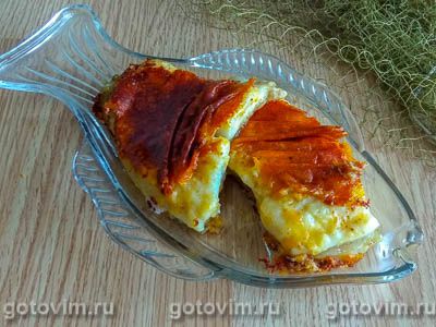 Жареная пикша в сырной панировке с овощами