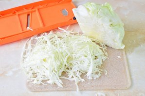 Тушеная капуста с индейкой Тушеная капуста с индейкой