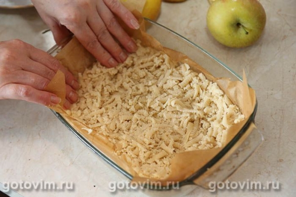 Постный тертый пирог с яблоками