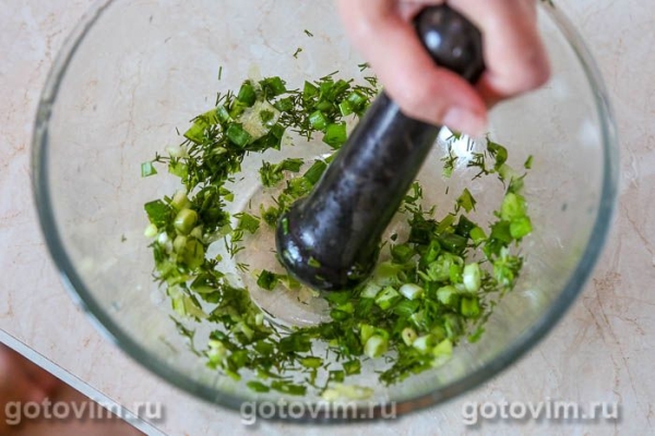 Окрошка на квасе с колбасой Окрошка на квасе с колбасой