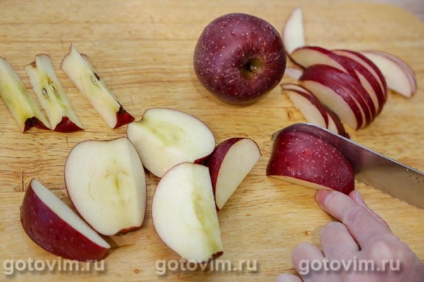 Компот из клюквы с яблоками в мультиварке Компот из клюквы с яблоками в мультиварке