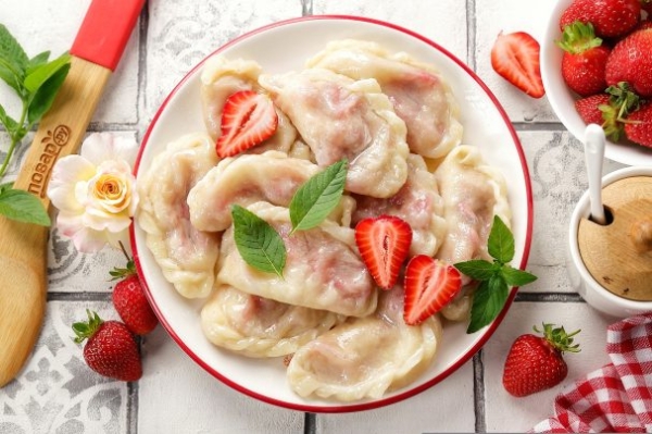 Вареники с клубникой Вареники с клубникой