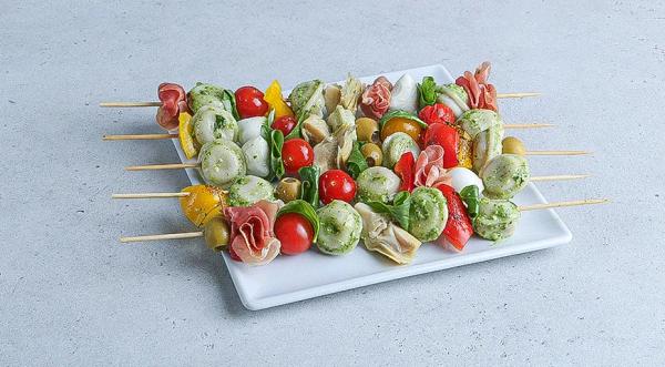 Закусочные шашлычки с пельменями, пошаговый рецепт с фото на 744 ккал Закусочные шашлычки с пельменями, пошаговый рецепт с фото на 744 ккал