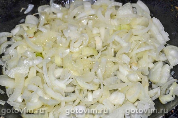 Заливной пирог на кефире с рисом, луком и яйцом