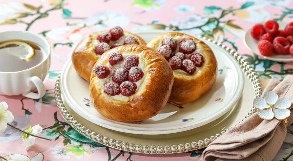Ватрушки с малиной, пошаговый рецепт с фото на 340 ккал Ватрушки с малиной, пошаговый рецепт с фото на 340 ккал