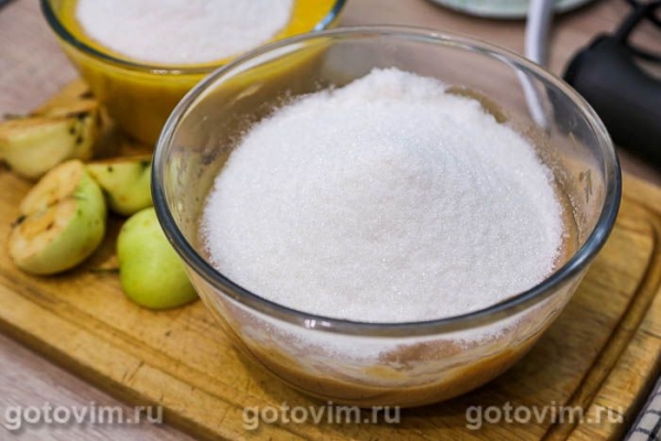Яблочное повидло в микроволновке