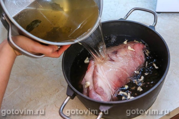 Копченая свиная рулька