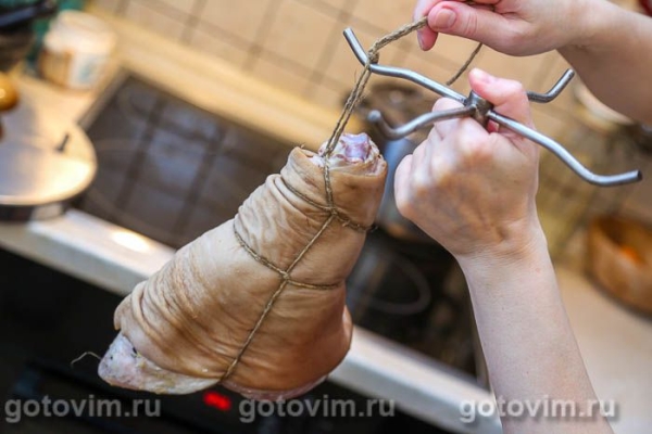 Копченая свиная рулька
