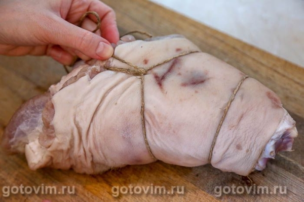 Копченая свиная рулька