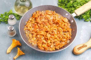 Пирог с лисичками и сыром