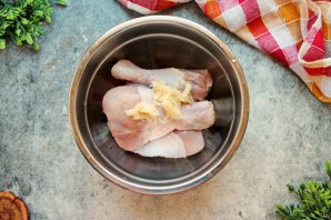 Куриные голени с картофелем