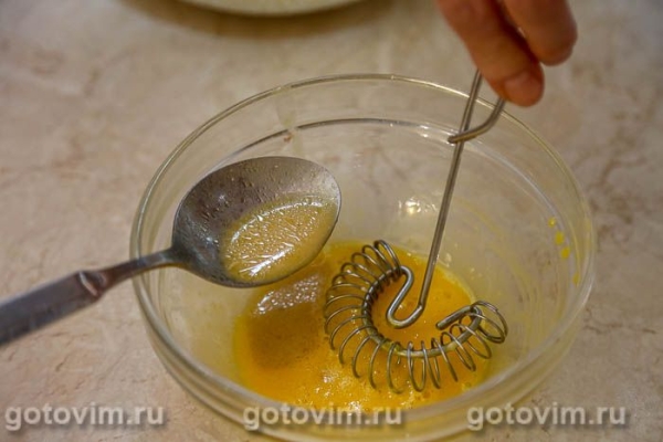 Фрикасе из кролика с соусом на желтках