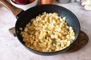 Пирожки с яблоками в духовке