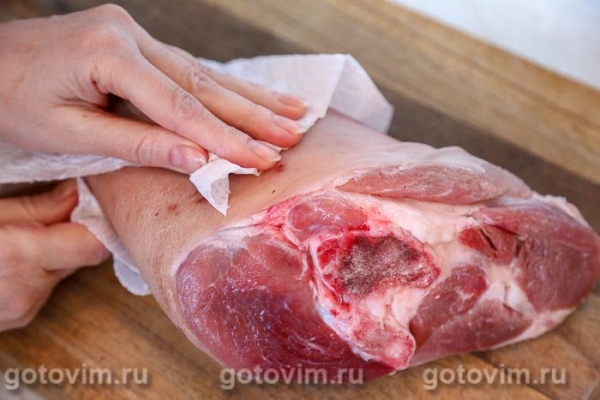 Копченая свиная рулька