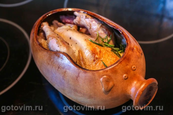 Цесарка в духовке с чесноком и белым вином Цесарка в духовке с чесноком и белым вином